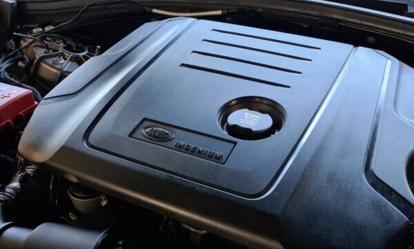 25 Moteur ingenium, Garage Land Rover Didier Land Gard